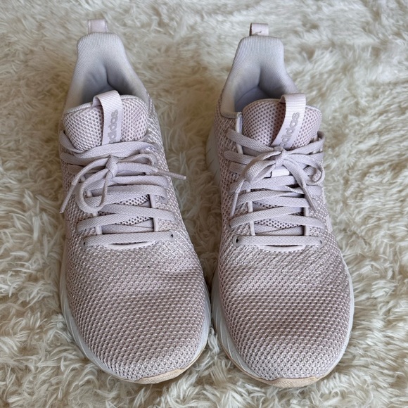 Adidas Women’s Sneaker size 9 - Picture 1 of 3